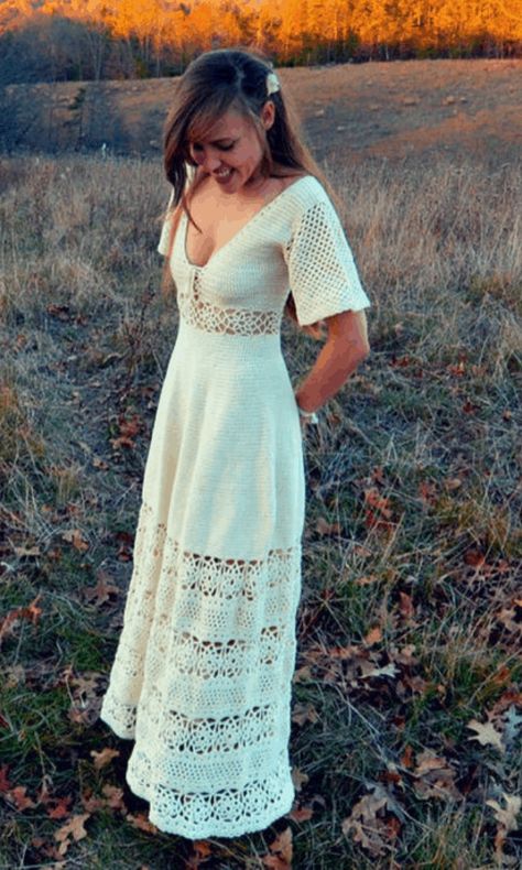 Each one of these crochet wedding dresses is stunning and unique in their own way! With a wide range of cute and short pencil dresses to dramatic trains, there is a crochet dress for everyone! #crochet #crochetpattern #crochetroundup #crochet365knittoo #crochetdress #crochetwedding #crochetweddingdress #crochetweddingdresspattern #crochetdresspattern Crochet Maxi Dress Pattern, Crochet Wedding Dress Pattern, Maxi Dress Tutorials, Beau Crochet, Crochet Dress Pattern Free, Crochet Wedding Dresses, Confection Au Crochet, Wedding Dress Patterns, Dress Patterns Free