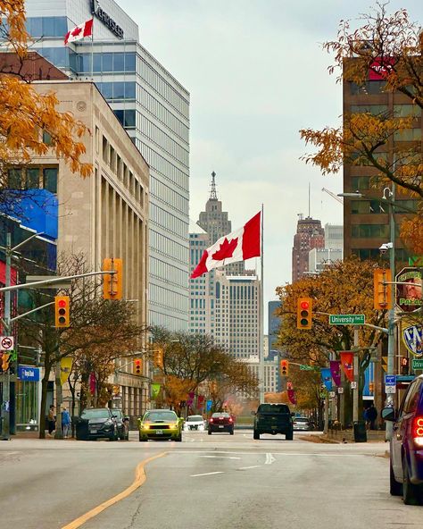 Went to Windsor this evening 🇨🇦❤️ #canada #windsor Windsor Ontario Canada, Canada Flag Aesthetic, Canada Vision Board, Canada Cities, Canada Vibes, Traveling To Canada, Traveling Canada, Aesthetic Canada, Canada Provinces