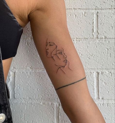 Discreet Tattoos For Women, Youtuber Dr, Feminist Tattoo, Gemini Tattoo, Tatuaje A Color, Cute Tattoos For Women, Discreet Tattoos, Subtle Tattoos, Elegant Tattoos