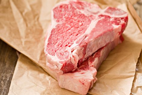 Of the three main types of wrapping in the culinary arts, freezer paper might be the least well known. Learn what it is, what it's good for, and how to use it. Freeze Meat, Chuck Steak Recipes, Cuts Of Steak, Freezing Meat, Beef Chuck Steaks, Foil Pack Recipes, Food Shelf Life, Chuck Roast Recipes, Foil Pack Dinners