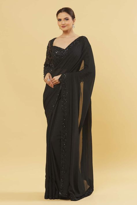 Buy Pink Pure Chiffon Plain Evening Shaded Saree With Running Blouse For Women by Nazaakat by Samara Singh Online at Aza Fashions. Trendy Sarees For Wedding, Black Saree Look, Black Saree Party Wear, Black Chiffon Saree, Black Saree Blouse Designs, Black Saree Designs, Black Saree Blouse, Saree Black, Reception Saree