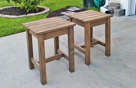 Side Table Plans, White Side Table, Adirondack Chair Plans, Outdoor End Tables, Diy End Tables, Build Plans, Outdoor Furniture Plans, Outdoor Side Table, Outdoor Stools