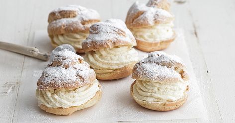 Easy Cream Puffs, Homemade Cream Puffs, Cream Puffs Easy, Choux Buns, Flavored Whipped Cream, Billy Parisi, Cream Puff Recipe, Puff Recipe, Apples And Cheese