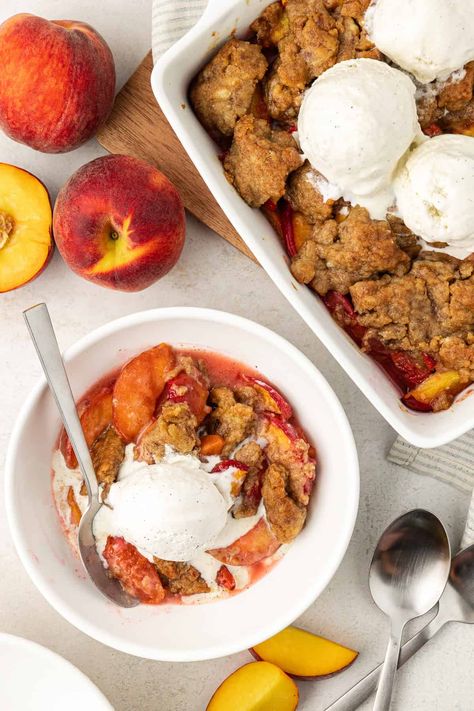 Homemade Peach Cobbler Recipe, Old Fashioned Peach Cobbler, Peach Cobbler Ingredients, Homemade Peach Cobbler, Fresh Peach Cobbler, Southern Peach Cobbler, Apple Crisps, Peach Pie Filling, Cookie Cookbook