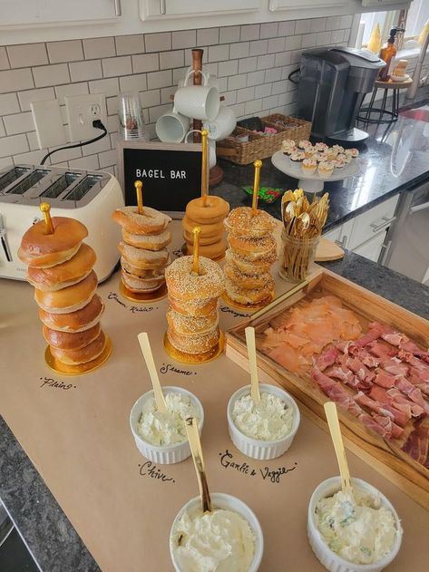 Bagel Display, Wallpaper Wellness, Soft Life Aesthetic, Breakfast Brunch Party, Spiritual Girl, Aesthetic Spiritual, Bagel Bar, Donut Tower, Pilates Aesthetic