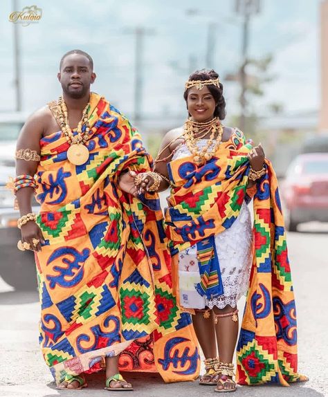 Royal Authentic Obama Kente fabric and Kente Cloth from Ghana Bubu Outfit, Ankara Prom Dress, African Mermaid, Boyfriend Stuff, Africa Clothing, Kente Dress, African Prom Dresses, African Traditional Wedding, Kente Styles