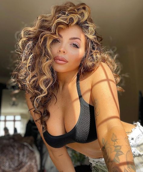 @jesynelson • Instagram photos and videos Jesy Nelson Instagram, Jessy Nelson, Street Film, Jesy Nelson, Black Slip Dress, Black Slip Ons, Black Magic, Black Crop, Black Crop Tops