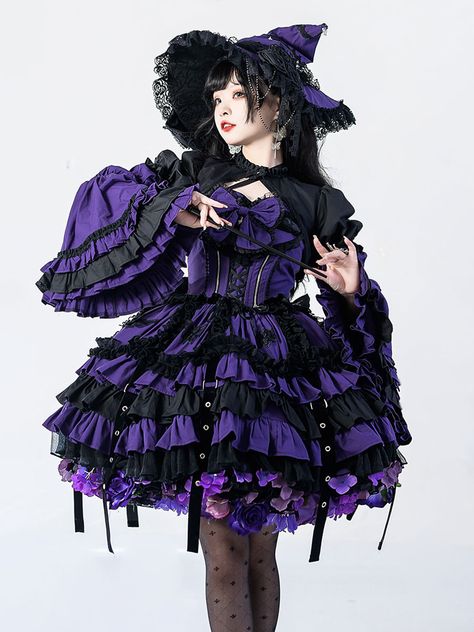 Dresses Ruffles, Purple Gothic, Witch Dress, Lolita Outfits, Witch Outfit, Purple Outfits, Gothic Dress, Clothes Crafts, Really Cute Outfits