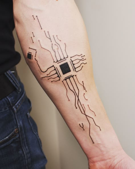 Circuitry Tattoo, Retro Futurism Tattoo, Computer Tattoo, Circuit Tattoo, Electronic Tattoo, Aesthetic Tattoo Ideas, Tech Tattoo, Cyberpunk Tattoo, Electric Tattoo