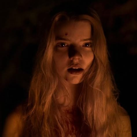 Coquette Finds, Feminine Horror, Harvest Witch, Books Horror, The Vvitch, Vampire Horror, Outlast 2, Robert Eggers, Black Phillip