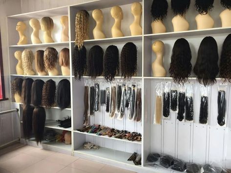 Wig Studio Decor, Hair Studio Decor, Beauty Shop Decor, Beauty Room Salon, Salon Suites Decor, Beauty Salon Design, Beauty Room Decor, Hair Stores, Quick Weave Hairstyles