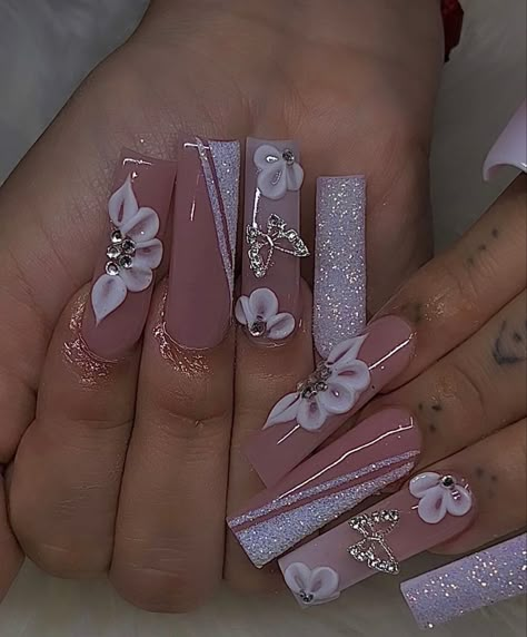 Lavender Nails Quinceanera, Pink Nails Graduation, White Bday Nails, Cute Silver Nails, Unique Wedding Nails For Bride, White Acrylic Nails With Rhinestones, Trendy Baddie Nails, Pink Nails Extra, 30th Birthday Nails