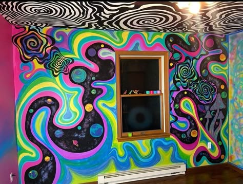 Cool Wall Paintings Bedrooms, Wall Murals Graffiti, Stuff To Paint On Walls, Painted Door Ideas Bedrooms, Cool Room Painting Ideas Wall Art, Trippy Wall Painting Ideas, Spray Paint Wall Art, Trippy Wall Art Ideas Easy, Trippy Home Decor