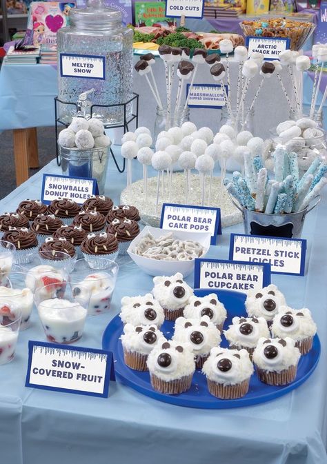 Artic Birthday Party Ideas, Winter Wonderland 1st Birthday, Polar Bear Birthday, Schnee Party, Polar Bear Party, Pastel Frozen, First Birthday Winter, Winter Wonderland Birthday Party, Winter Onederland Birthday Party