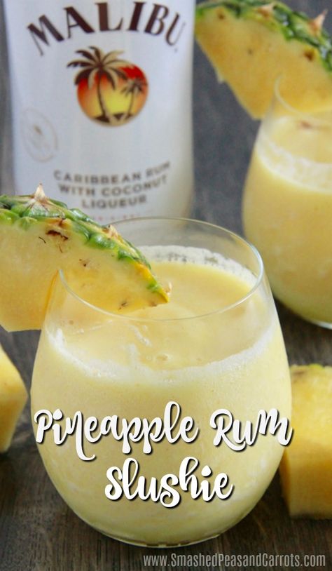 Alcohol Slushies, Alcholic Drinks, Mix Drinks, Pineapple Rum, Summer Drink Recipes, Weather Today, Boozy Drinks, Rum Drinks, Mixed Drinks Recipes