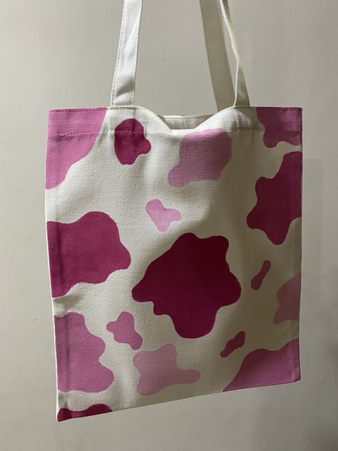 Hand Painted Tote Bags, Handpainted Tote, Diy Tote Bag Design, Handpainted Tote Bags, Totes Ideas, Canvas Bag Design, Tods Bag, Sacs Tote Bags, Sac Diy