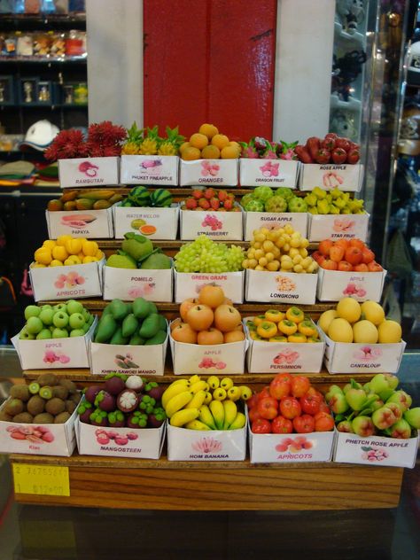 Fruit Stall, Food Clay, Clay Fruit, American Girl Doll Diy, Supermarket Design, Fruit And Vegetable Storage, Fruit Shop, Diy Doll Miniatures, Doll House Crafts