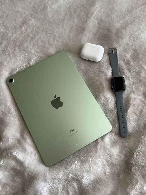 Ipad Air Green Aesthetic, Ipad Air Green, Green Ipad Aesthetic, Green Ipad Air, Ipad Air Aesthetic, Airpods Pro Aesthetic, Ipad And Airpods, Apple Products Aesthetic, Airpods Aesthetic