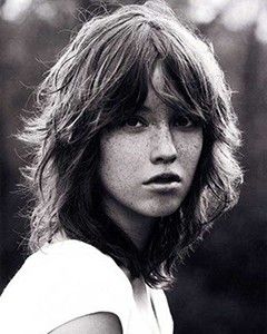 70s Haircuts, Scruffy Hair, Corte Shaggy, 1970s Hairstyles, 90s Grunge Hair, Shag Cut, Short Grunge Hair, 70s Hair, Haircut Inspo