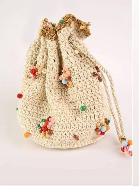 Crochet Pouch Bag, Womens Crochet Patterns, Crochet Pouch, Kawaii Crochet, Potli Bags, Crochet Handbags Patterns, Crochet Bag Pattern, Bag Crochet, Crochet Purses