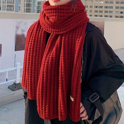 Knitted Scarf Patterns, Trendy Scarf, Ji Eun Tak, Scarf Lace, Trendy Scarves, Knitting Patterns Free Scarf, Scarf Patterns, Scarf Outfit, Crochet Fashion Patterns