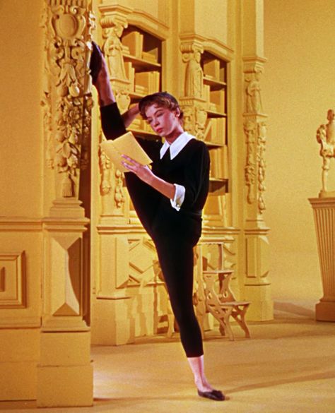 Leslie Caron in 'An American in Paris' January Scrapbook, Paris Movie, American In Paris, Leslie Caron, An American In Paris, Billy The Kid, Gene Kelly, Stylish Celebrities, Actrices Hollywood