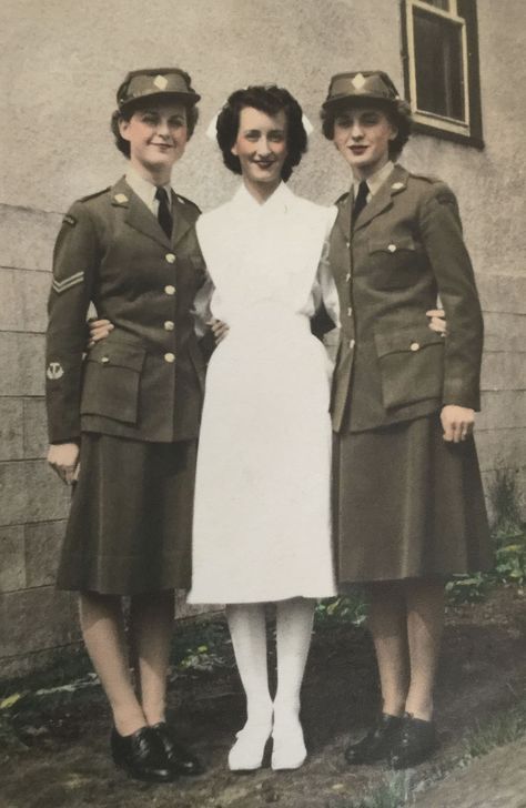 Three sisters pose, two in khaki army uniforms and one in white nurse's uniform 1940s Army Woman, Canadian Army Uniform, Wwii Uniforms United States, Women In Military, Women's Military Uniform, Wwii Fashion, Ww2 Women, Wwii Women, Women's Army Corps