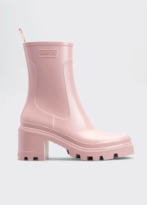 Aesthetic Rain Boots, Platform Rain Boots, Sunoo Outfit, Pink Rain Boots, Moncler Men, Rain Boots Women, Pink Accessories, Princess Shoes, Mama Mia