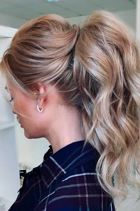 Cute Ponytail Hairstyles You Should Try ★ See more: http://lovehairstyles.com/cute-ponytail-hairstyles-try/ Prom Ponytail Hairstyles, Volume Ponytail, Fancy Ponytail, Bridesmaid Hair Ponytail, Cute Ponytail Hairstyles, Pony Hairstyles, High Ponytail Hairstyles, Prom Hair Updo, Wavy Ponytail