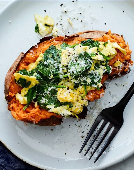 Vegetarian Stuffed Baked Potatoes, Veggie Stuffed Sweet Potato, Baked Sweet Potato Loaded, Loaded Baked Potato Vegetarian, Toppings For Baked Sweet Potatoes, Healthy Baked Potato Recipes, Loaded Sweet Potato Recipes, Loaded Baked Sweet Potato Recipes, Jacket Potato Fillings