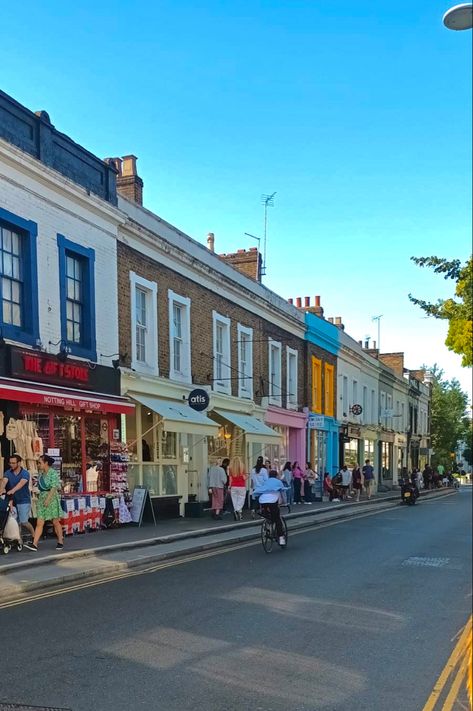 London Portobello Road, Notting Hill London Aesthetic, Notting Hill Aesthetic, Notting Hill Market, London England Photography, London October, Portobello Road Market, London Cityscape, London Vibes