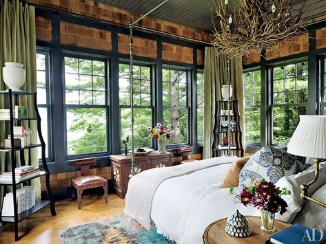 Lake House Bedroom, Rustic Lake Houses, Adirondack Style, Rustic Vintage Decor, Lots Of Windows, Lake Houses, Interior Vintage, The Lake House, Lake House Ideas