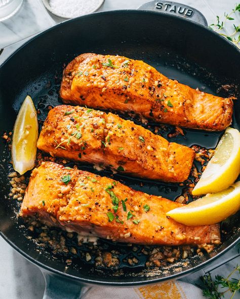 Here's how to make pan seared salmon at home! It's a favorite easy way to cook fish in a flash, and the flavor is unbeatable. #salmon #seared #searedsalmon #pansearedsalmon #salmonrecipe #healthysalmonrecipe Pan Fried Salmon Skinless, Stove Top Salmon, Salmon Dinner Ideas, Broiled Salmon Recipes, Oven Baked Salmon Recipes, Seared Salmon Recipes, Cook Fish, A Couple Cooks, Sauce For Salmon