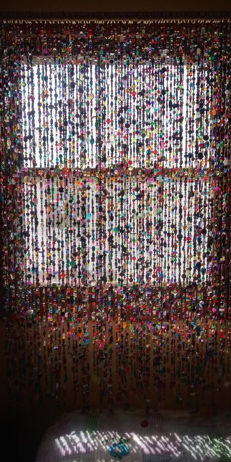 Beaded Curtains Diy, Beaded Curtains Doorway, Hippie Curtains, Hippie Bedroom Decor, Beaded Door Curtains, Door Beads, Hippie Bedroom, Handmade Curtains, Closet Curtains