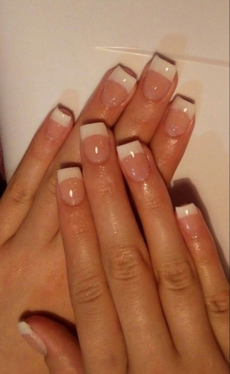 2000s French Tip Nails, 90s French Tip Nails, Y2k French Tip Nails, Square French Tips, Classy Acrylic Nails, Short Square Acrylic Nails, Pretty Gel Nails, Really Cute Nails, Soft Nails