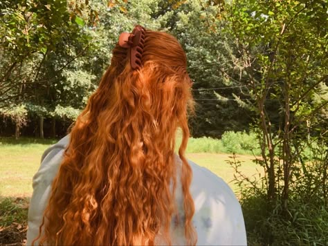 Curly Ginger Hair, Better Than The Movies, Red Curly Hair, Merida Brave, The Lunar Chronicles, Ginger Girls, Lily Evans, Redhead Girl, Hair Inspo Color