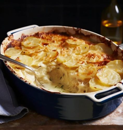 Jamie Oliver 30 Minute Meals Recipes, Oliver Quick, Jamie's 30 Minute Meals, Dauphinoise Potatoes, Gammon Recipes, Potatoes Dauphinoise, Potatoe Recipes, Potatoes Baked, British Recipes