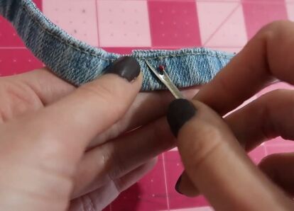 This is an easy way to hem jeans. Learn how to hem flared jeans and keep the original hem, with this simple step-by-step sewing tutorial. How To Shorten Bell Bottom Jeans, How To Shorten Flare Jeans, Hemming Bell Bottom Jeans, Easy Way To Hem Jeans, Original Hem, Sewing Machine Thread, Flair Jeans, The Fray, Seam Ripper