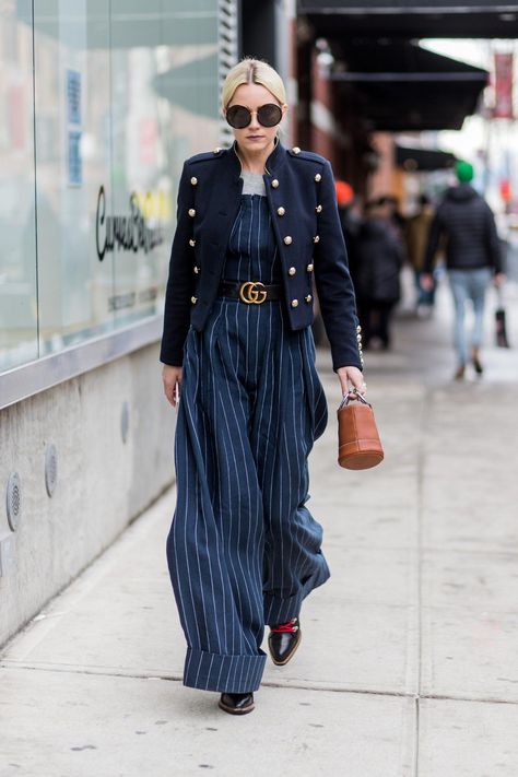 A Striped Jumpsuit and a Military-Style Jacket #streetstylejumpsuitchic Military Jacket Outfits, Military Style Jacket Womens, Military Chic, Gigi And Bella Hadid, Military Parka, Jacket Outfit Women, Gigi And Bella, Jumpsuit Chic, Military Style Jackets