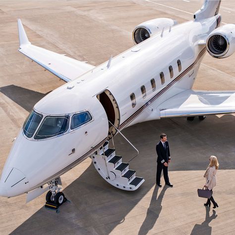 Jets Privés De Luxe, Jet Privé, Luxury Jets, Plane Flight, Luxury Private Jets, Private Aircraft, Private Plane, Luxury Lifestyle Dreams, Davos