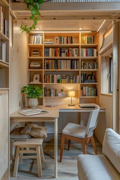 Painting Nook, Everyday Painting, Bedroom Reading Corner, Comfortable Reading Nook, Outdoor Reading Nooks, Reading Nook Ideas, Tiny Office, Bedroom Nook, Corner Seating