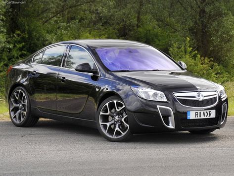 2008 Vauxhall Insignia VXR. 2.8l turbocharged V6. AWD 239kw, 0-100kph = 5.6sec, top speed = 250kph. A worthy well designed successor to the lacklustre Vectra. The Insignia in it’s VXR guise put Vauxhall on show again. Vauxhall Viva, Vauxhall Insignia, Car Images, Black Men, Old School, Vision Board, Wellness Design, Bmw Car, Cars