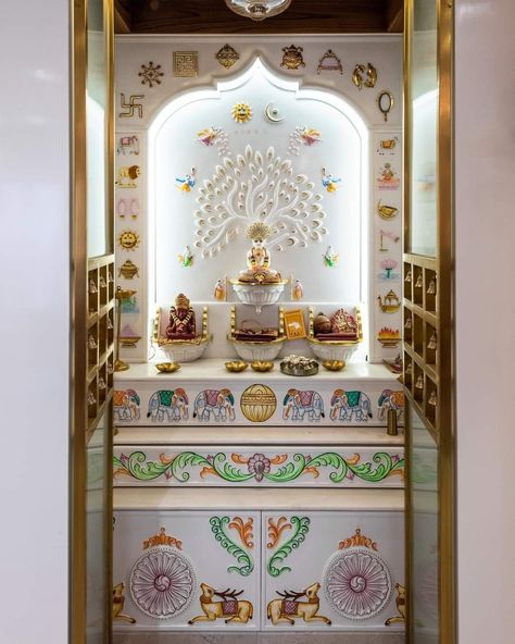 Marble Pooja Room Design, Jain Mandir Design, Marble Pooja Room, Temple Interior Design, Marble Temple Design, Dev Ghar, Mahavir Swami, Temple Interior, Fabric Wall Panels