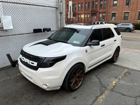 Custom explorer Custom Ford Explorer, Ford Explorer Custom, 2022 Ford Explorer, Explorer St, 2021 Ford Explorer St, New Ford Explorer, 2012 Ford Explorer, Ford Explorer Limited, Ford Explorer