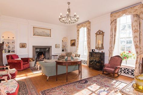 Pride And Prejudice Home, Historic Interiors, Cotswold House, Decorating Rooms, English Interior, Country Interiors, Movie Locations, Country House Interior, Equestrian Facilities