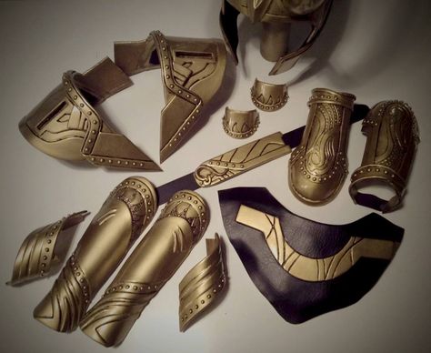 Worbla Armor, Lady Loki Cosplay, Marvel Diy, Loki Costume, Armor Cosplay, Loki Cosplay, Helmet Armor, Fitness Shirts, Lady Loki