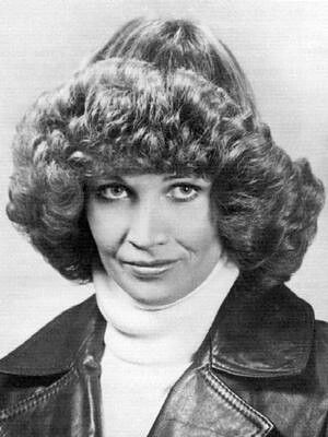 1970s Hair, Weird Hair, 1970s Hairstyles, Hair Funny, 60s Hair, 70s Hair, Mushroom Hair, 80s Hair, Wig Styling