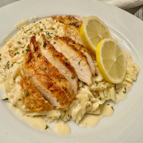 Chicken Orzo Pasta, Chicken With Orzo, Best Freeze Dried Food, Lemon Chicken Pasta, Date Night At Home, Creamy Lemon Chicken, Orzo Recipes, Stove Top Recipes, Chicken Breast Seasoning