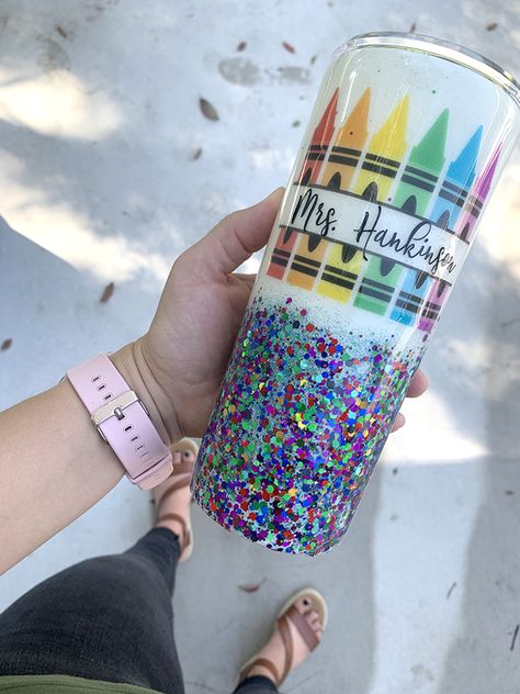 Waterslide Paper for Glitter Tumblers - How to Apply Waterslide Decals - Making Tumblers, Plotter Machine, How To Use Cricut, Waterslide Paper, Epoxy Crafts, Monogram Tumbler, Glitter Bag, Epoxy Tumblers, Waterslide Decals