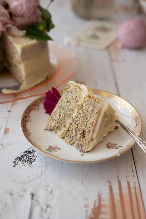 Earl Grey Cake Recipe, Lavender Cake Recipe, Lavender Buttercream, Earl Grey Lavender, Earl Grey Cake, Grey Cake, Unfrosted Cake, Lavender Cake, Comfort Desserts